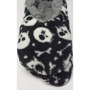 NEW Kid's Sherpa Lined Slippers with Skull & Cross Bone Size 11-12 New / Tag